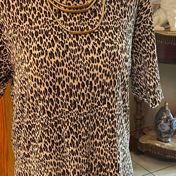 Animal print pant suit Capri pants size small - Picture 3 of 7